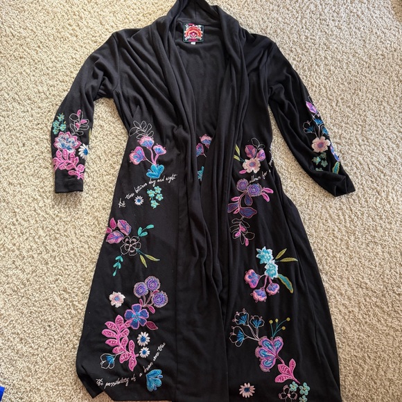 Johnny Was | Shilo Cozy Floral Embroidered Kimono Cardigan Size: Small - Picture 3 of 11